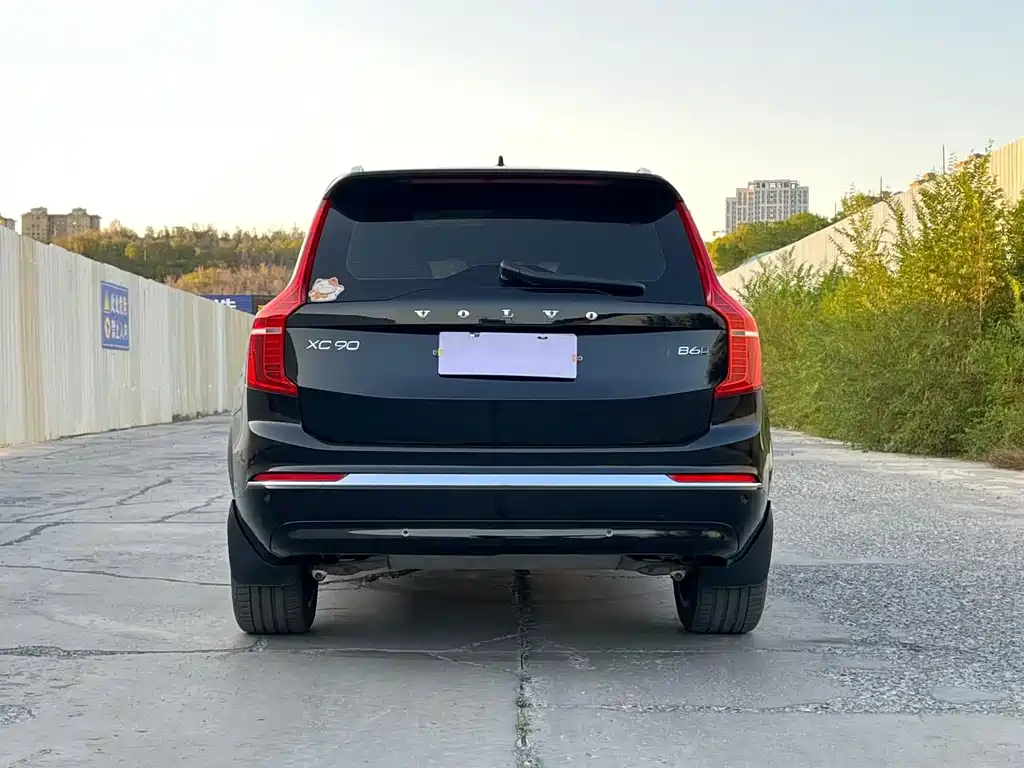 Volvo XC90 2025 — фото 8