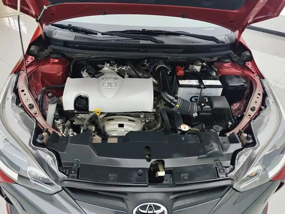 Toyota Yaris L 2020 — фото 10