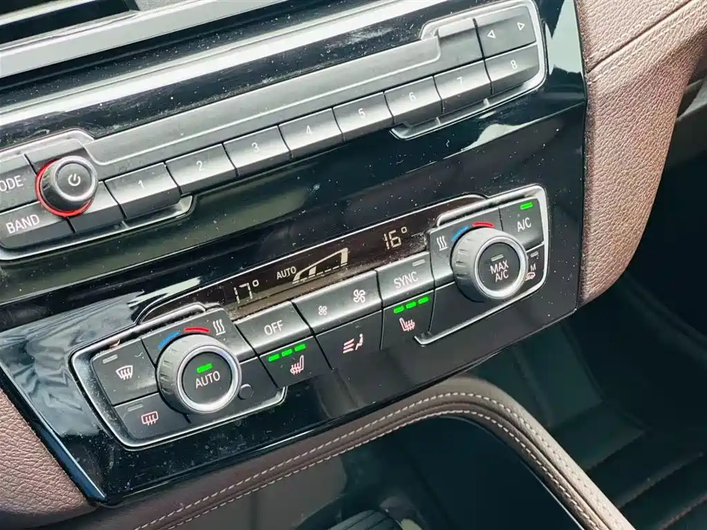 BMW X1 2022 — фото 13