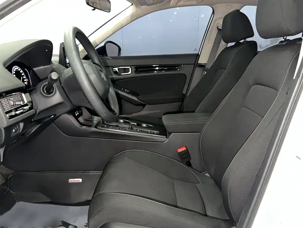 Honda Civic 2023 — фото 10