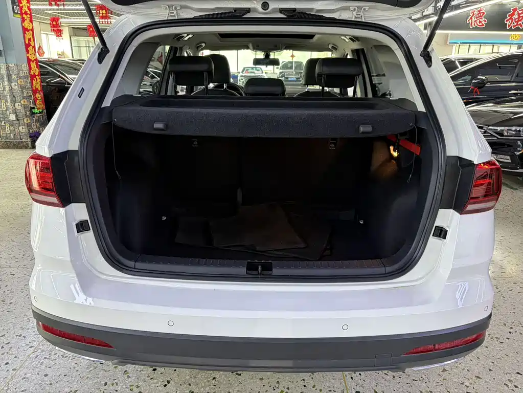 Volkswagen Tharu 2022 — фото 10