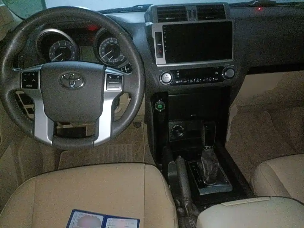 Toyota Prado 2016 — фото 13