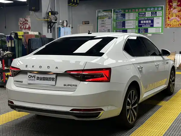 Skoda Superb 2023