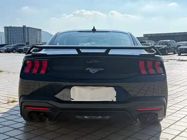 Ford Mustang 2025