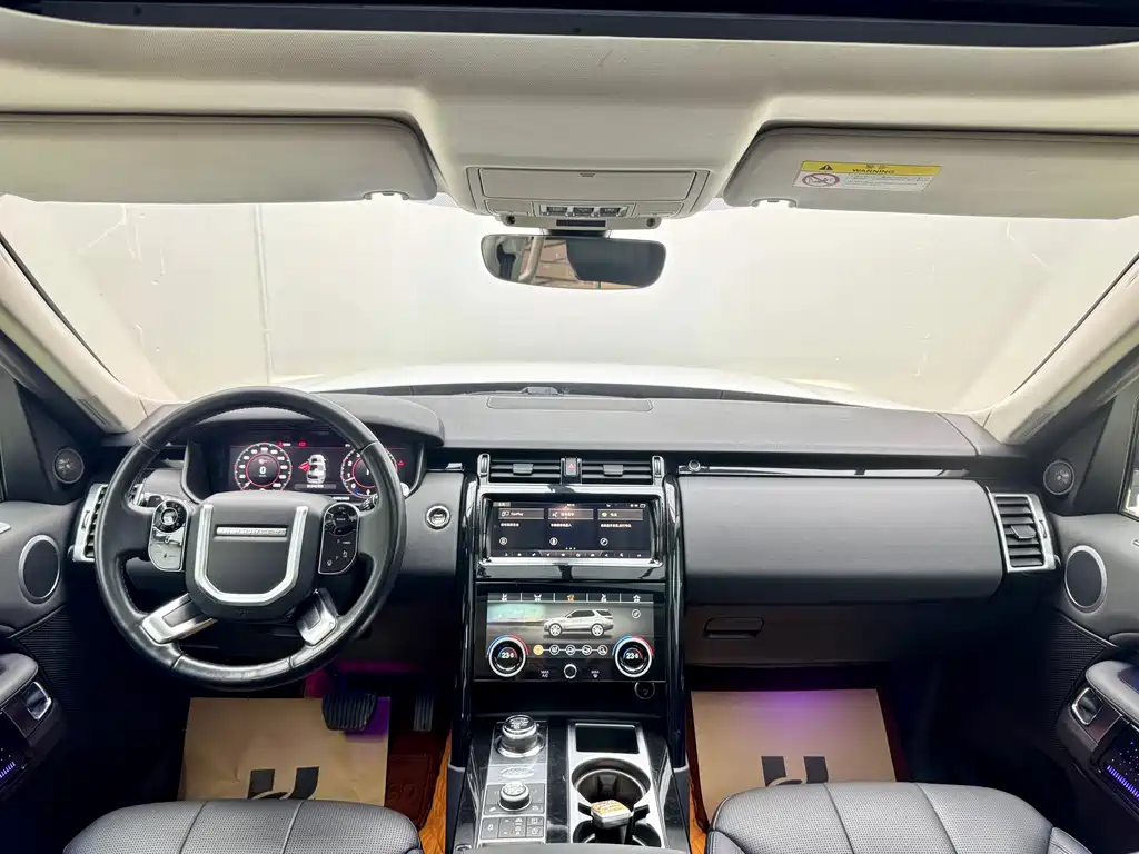 Land Rover Discovery 2018 — фото 6