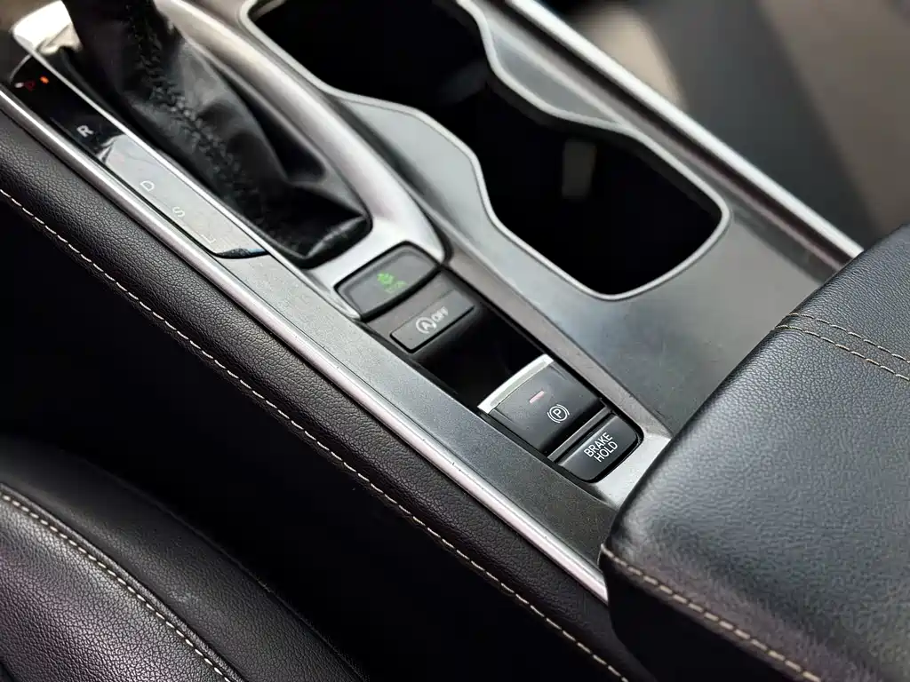 Honda Accord 2023 — фото 15