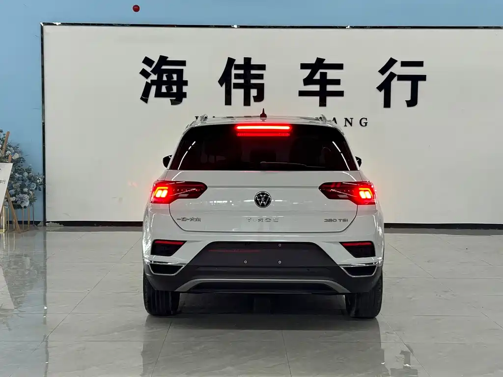 Volkswagen T-Roc 2023 — фото 8