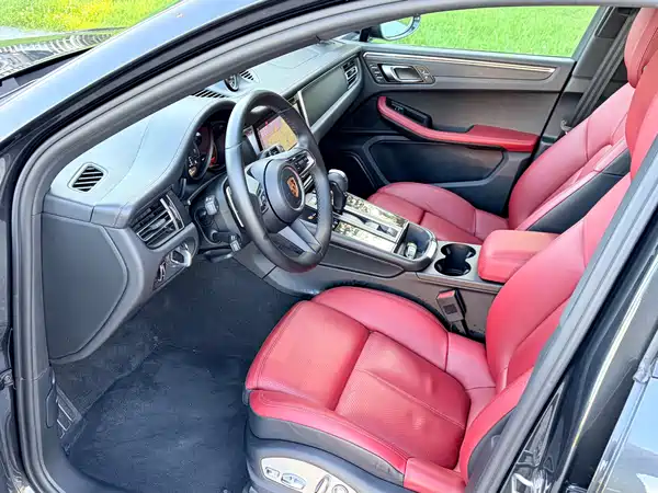 Porsche Macan 2022