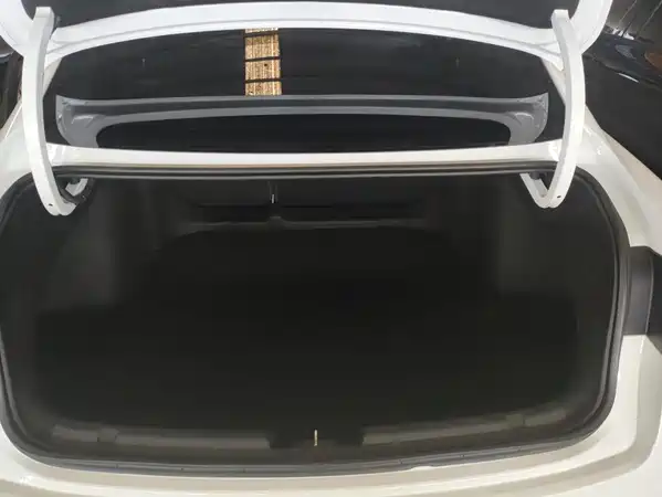 Geely Xingrui 2022