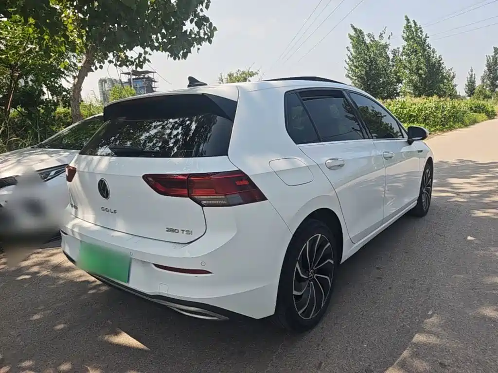Volkswagen Golf 2021