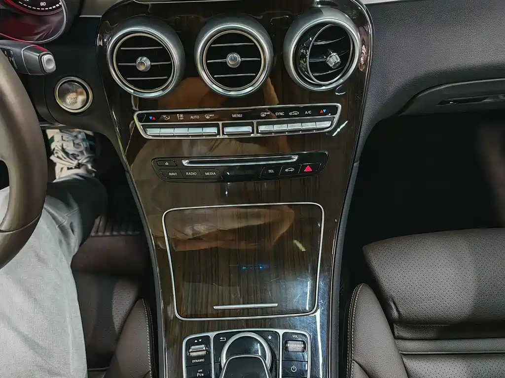 Mercedes-Benz GLC 2019 — фото 15