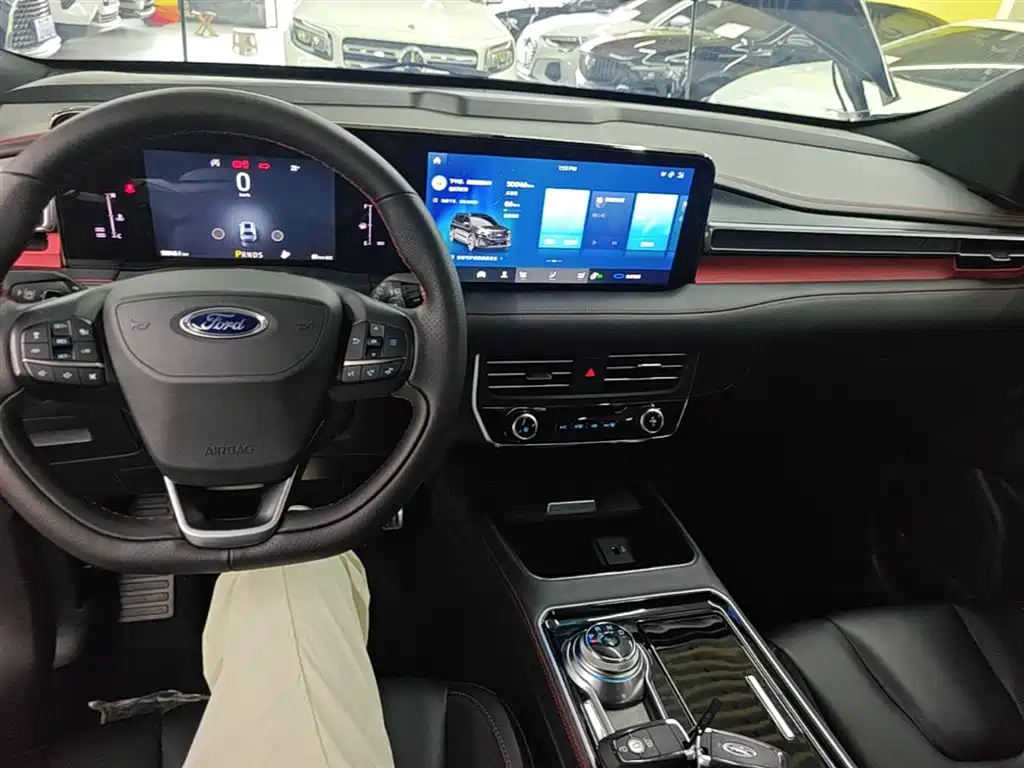 Ford Edge 2022 — фото 10