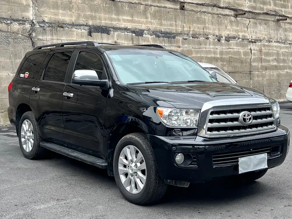 Toyota Sequoia 2013