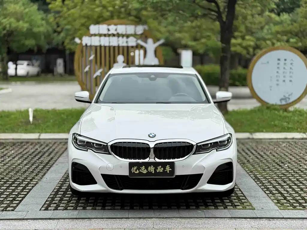 BMW 3 Series 2021
