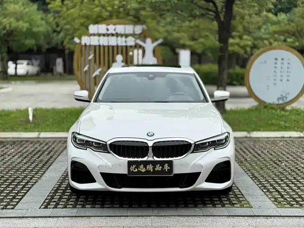 BMW 3 Series 2021