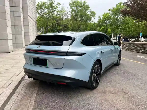 NIO ET5T 2023