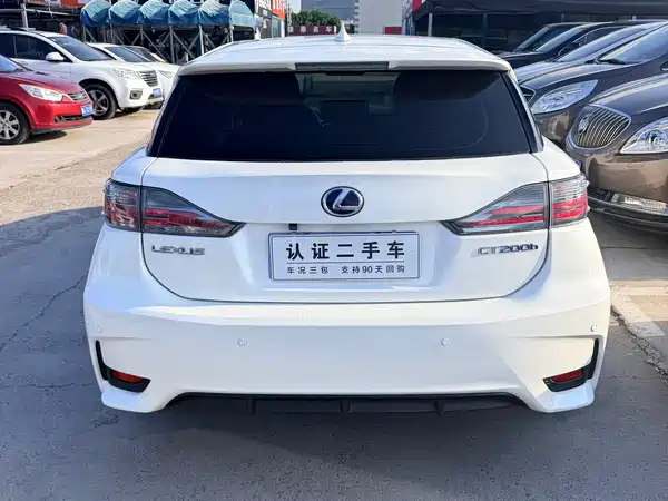 Lexus CT 2014