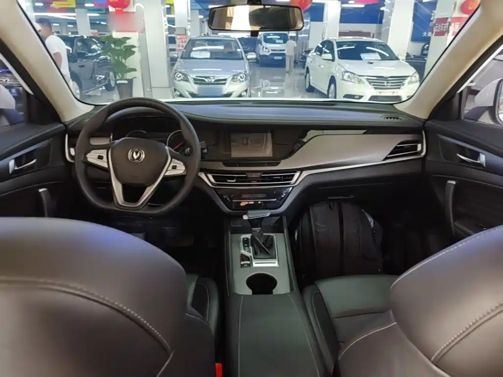 Changan CS35PLUS 2023 — фото 10