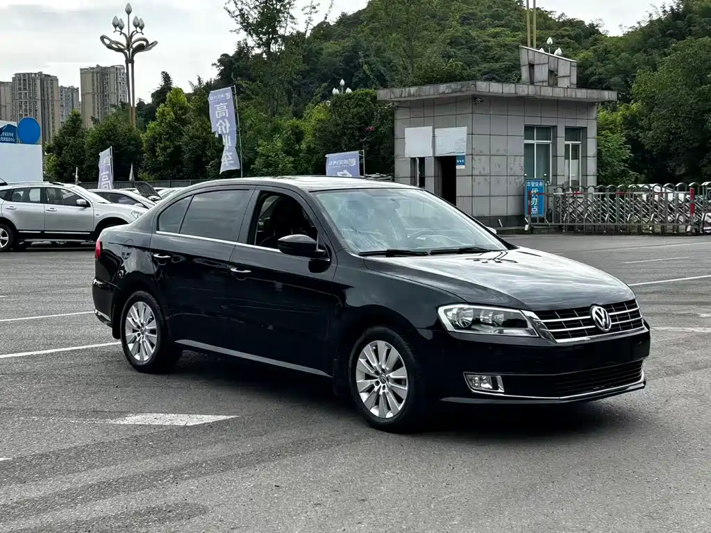 Volkswagen Lavida 2015