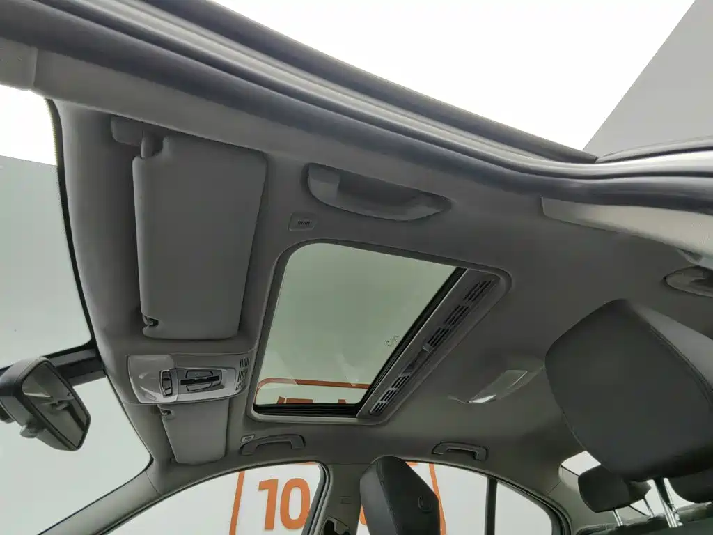 BMW 3 Series 2016 — фото 14
