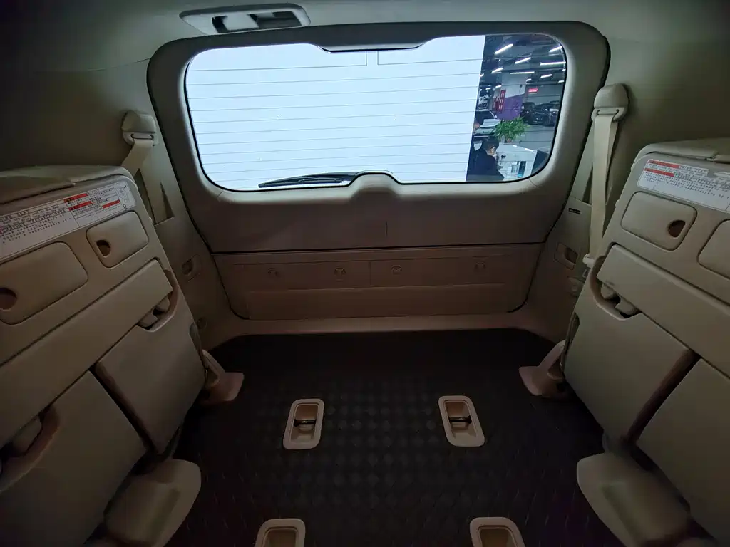 Toyota Land Cruiser 2020 — фото 22