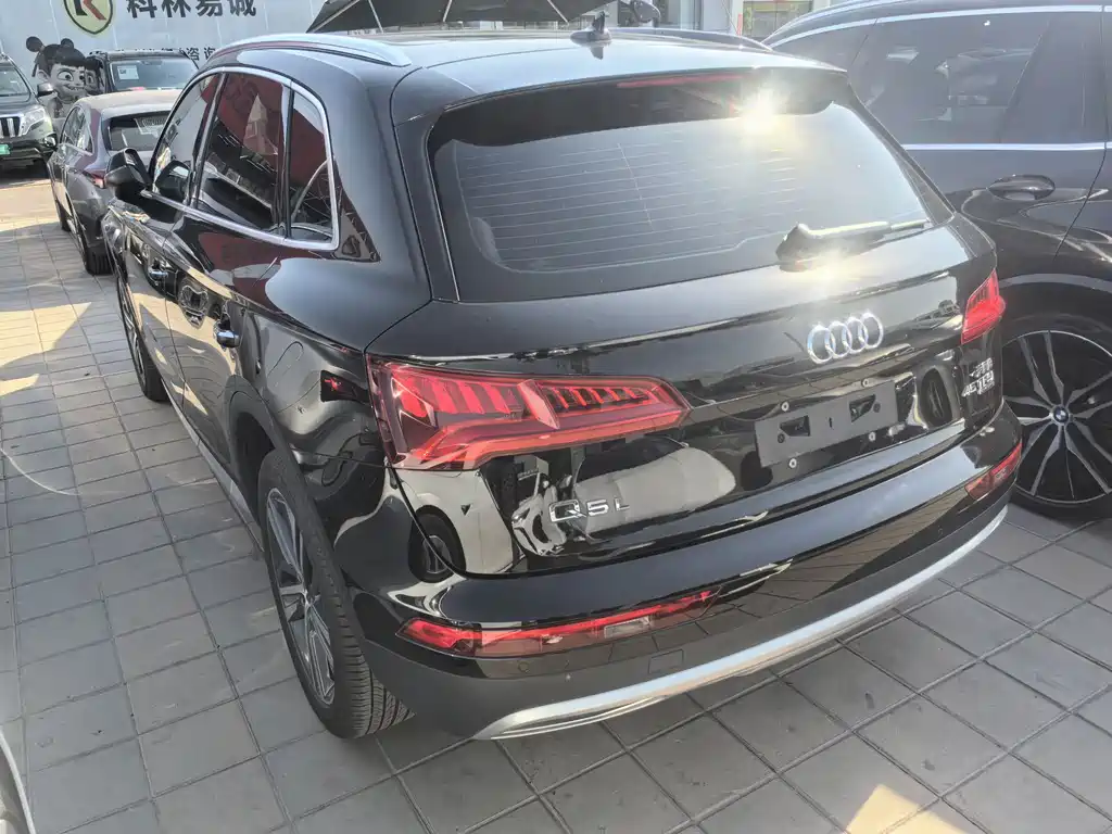 Audi Q5L 2019 — фото 9