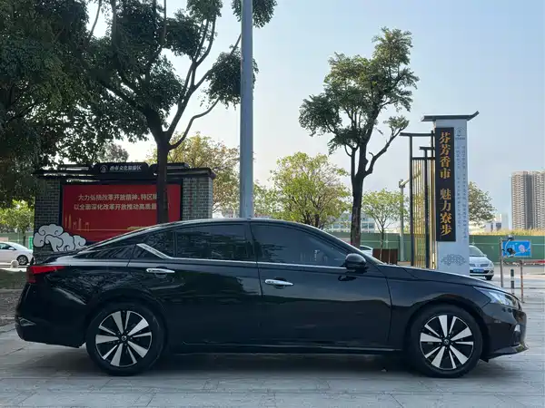 Nissan Teana 2021