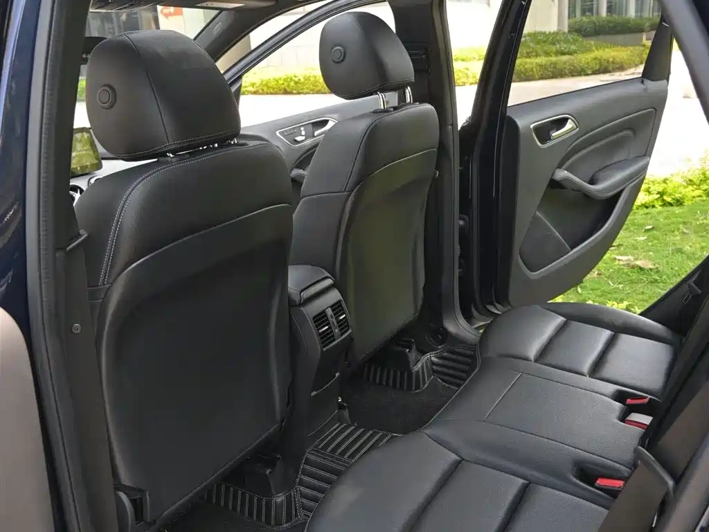 Mercedes-Benz B-Class 2018 — фото 13