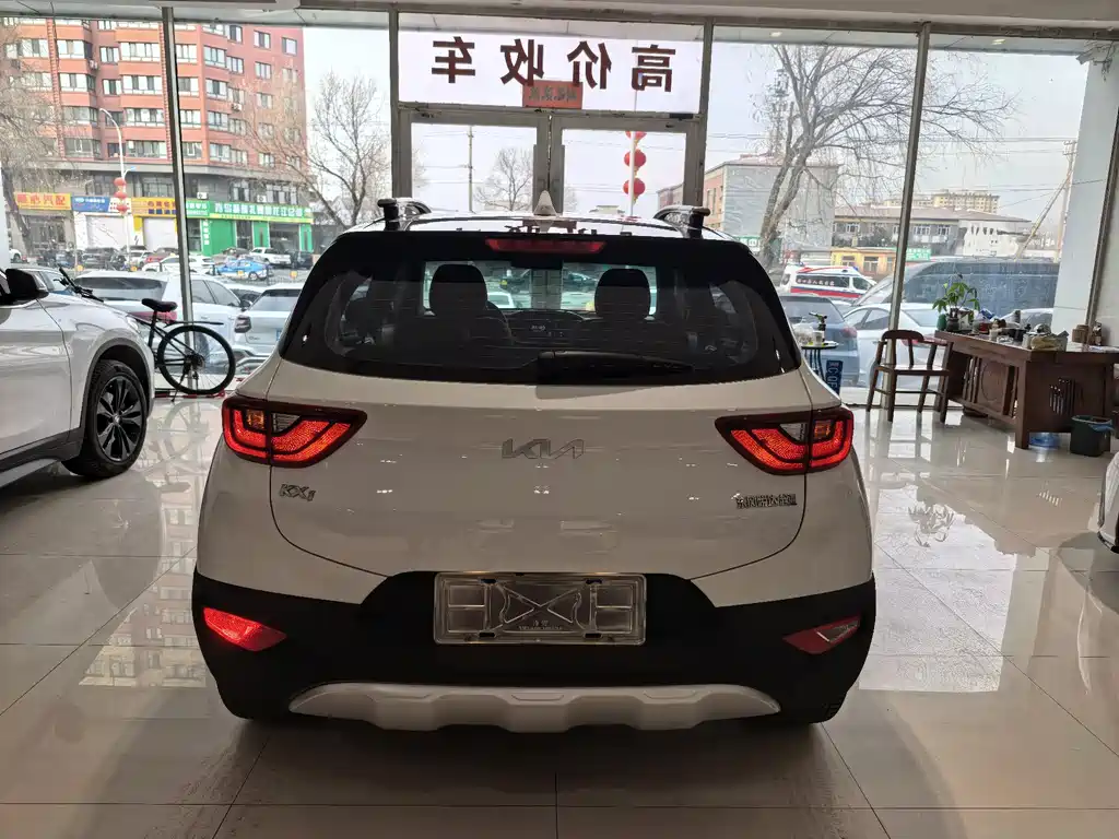 Kia KX1 2022 — фото 18
