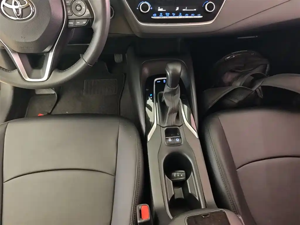 Toyota Corolla 2019 — фото 14