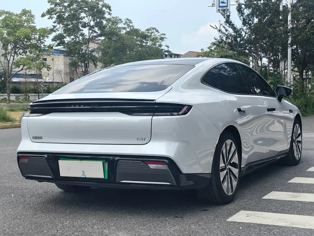Geely Galaxy E8 2024 — фото 11