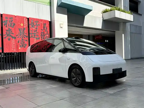 Li Auto MEGA 2025