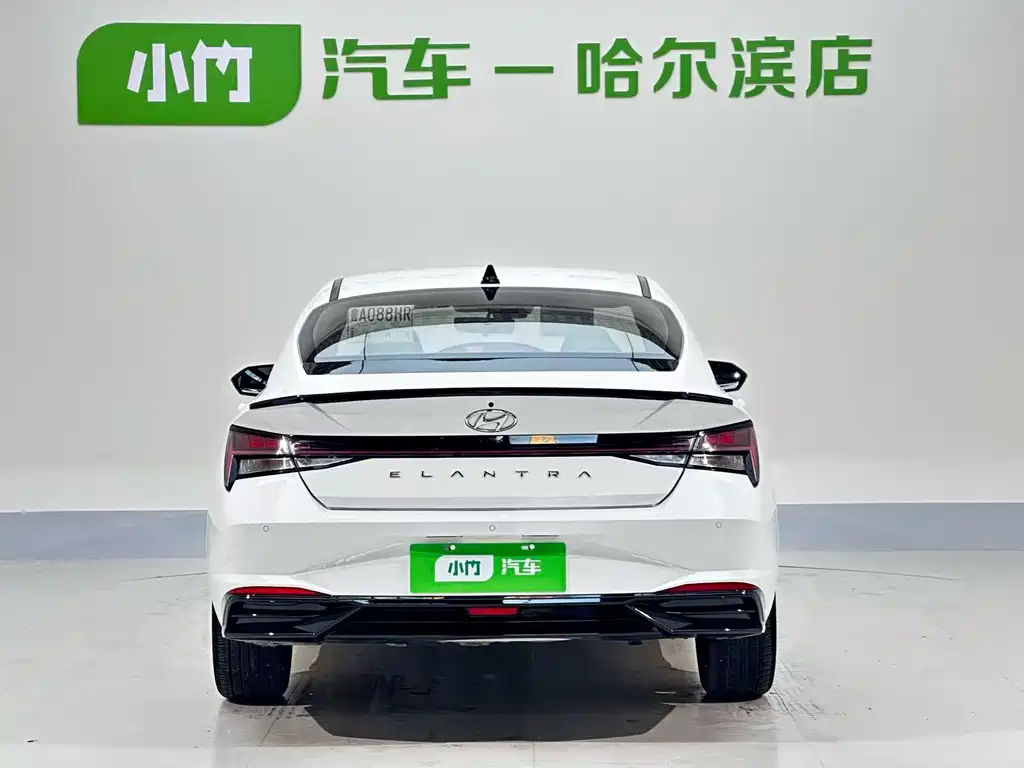 Hyundai Elantra 2023