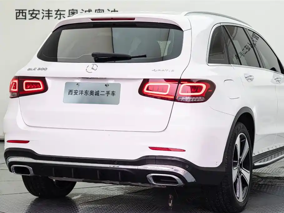 Mercedes-Benz GLC 2023 — фото 24