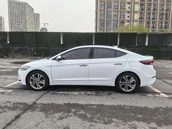 Hyundai Celesta 2016