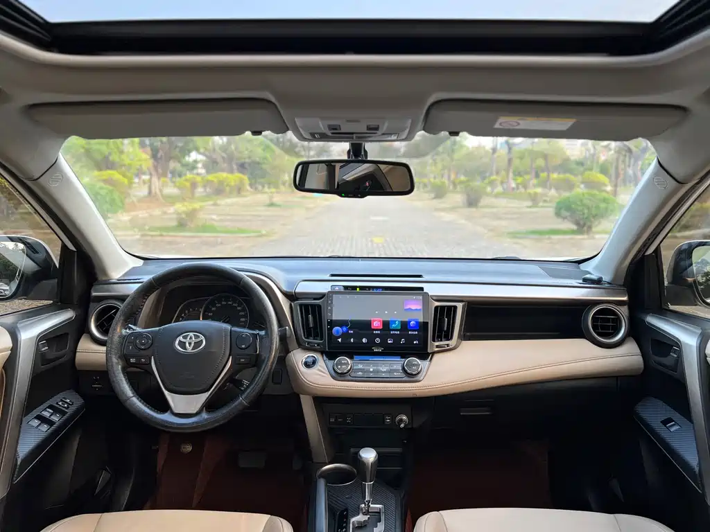 Toyota RAV4 2013 — фото 13