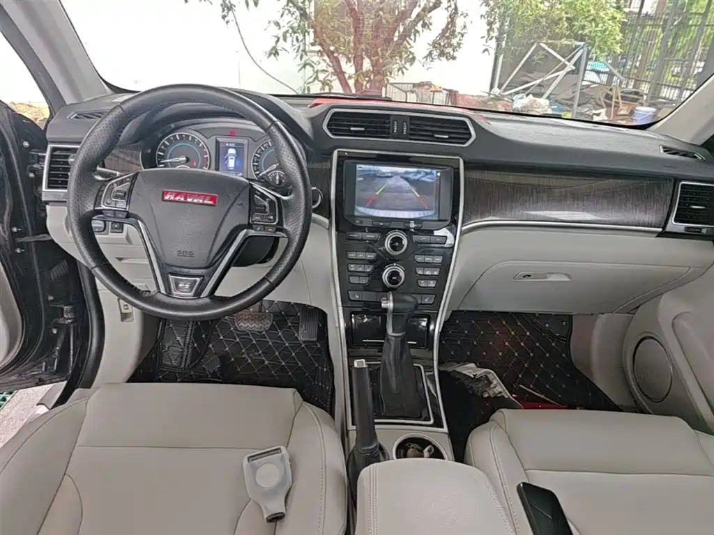 Haval H2 2015 — фото 10