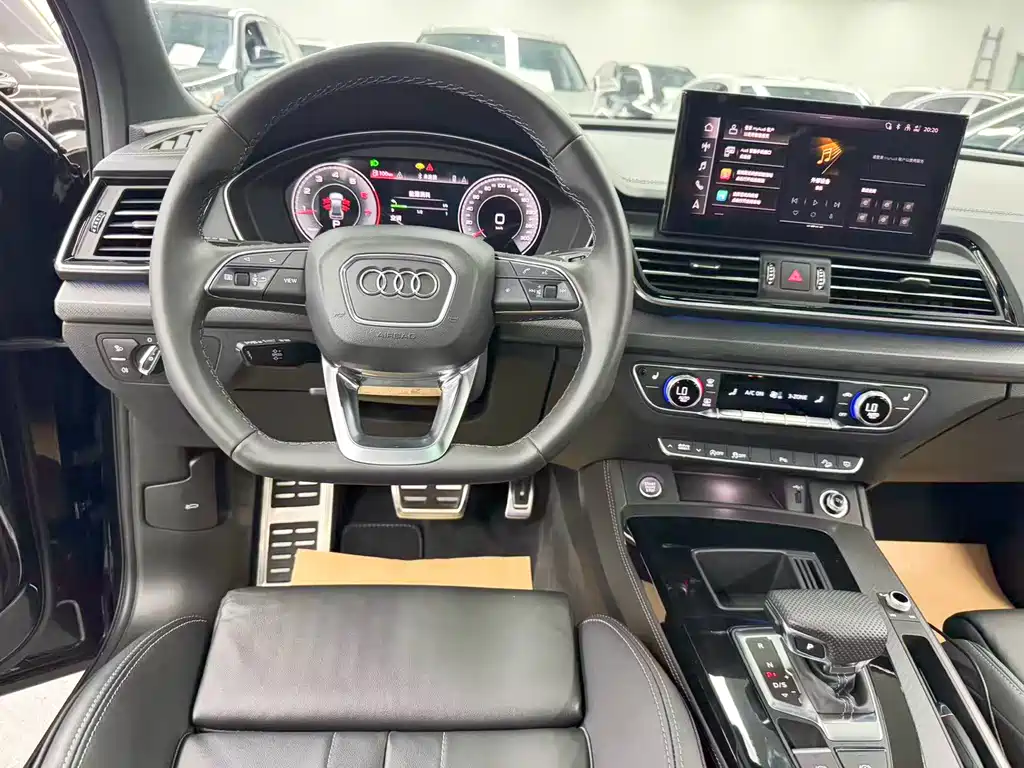 Audi Q5L 2024 — фото 16