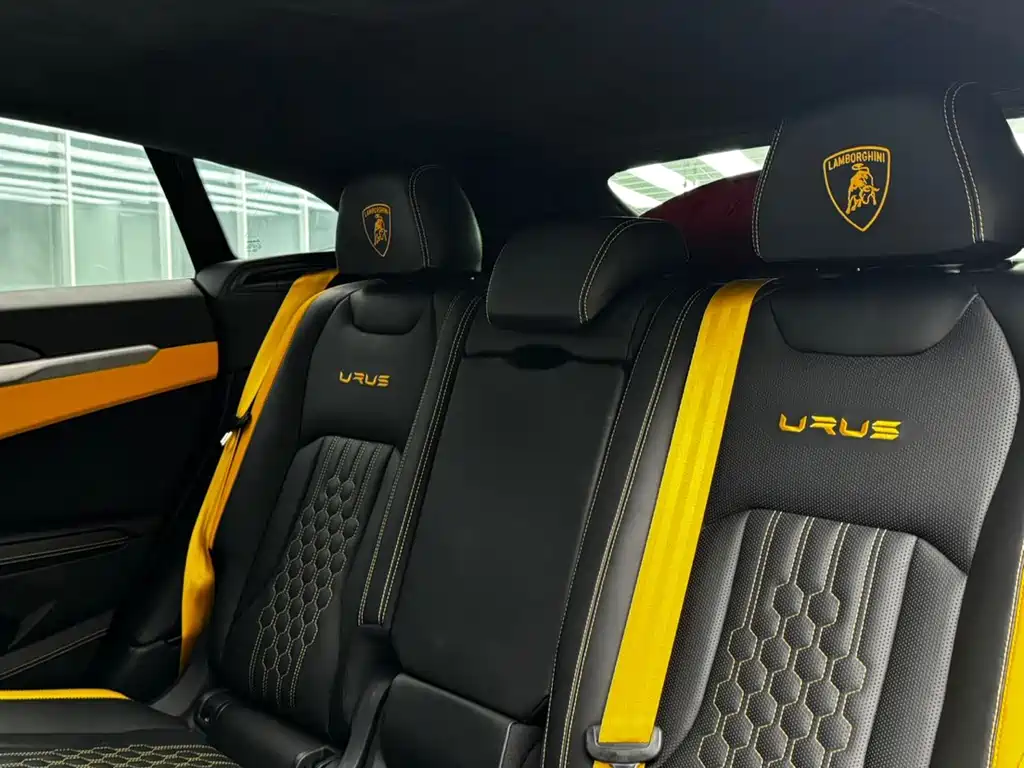 Lamborghini Urus 2018 — фото 8
