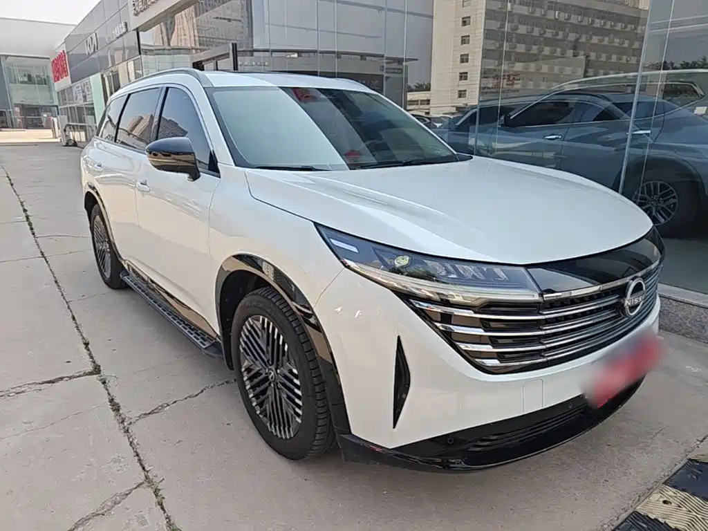 Nissan Teramont 2024
