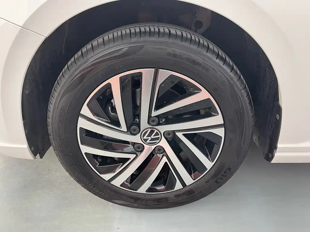 Volkswagen Lavida 2024