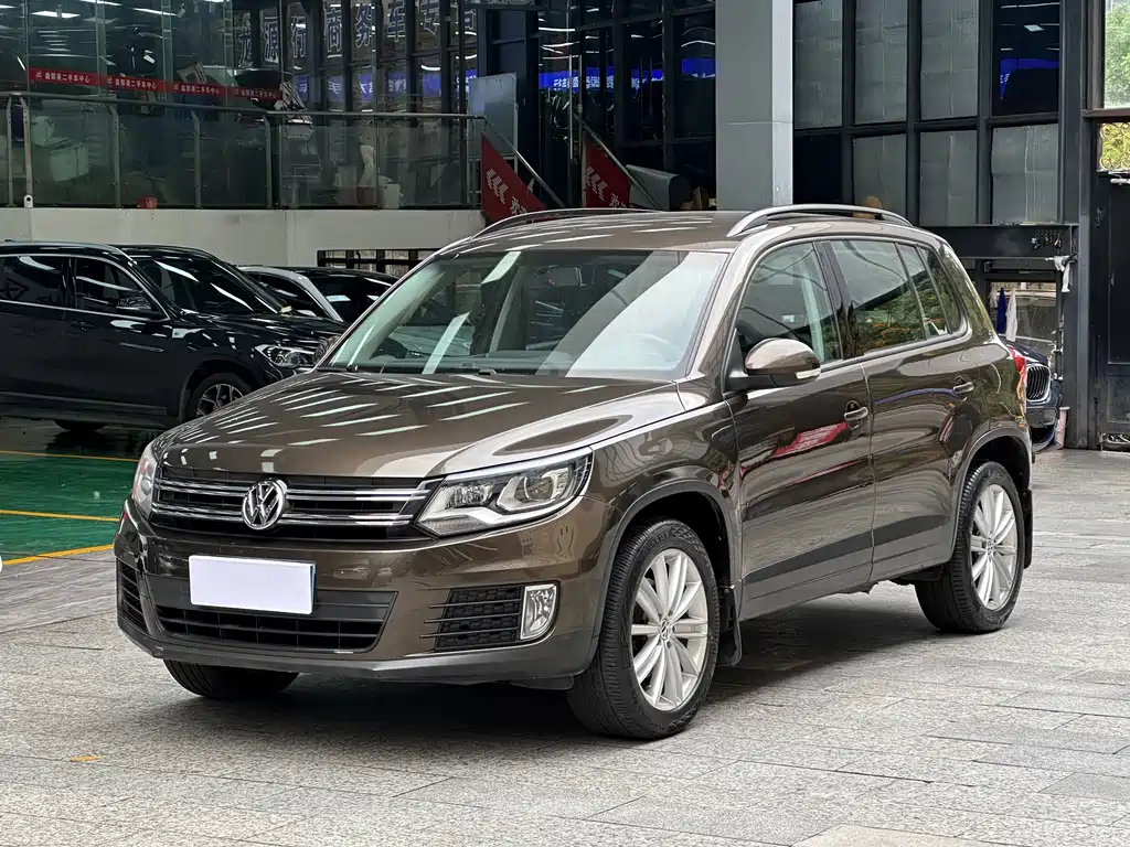 Volkswagen Tiguan 2014 — фото 1