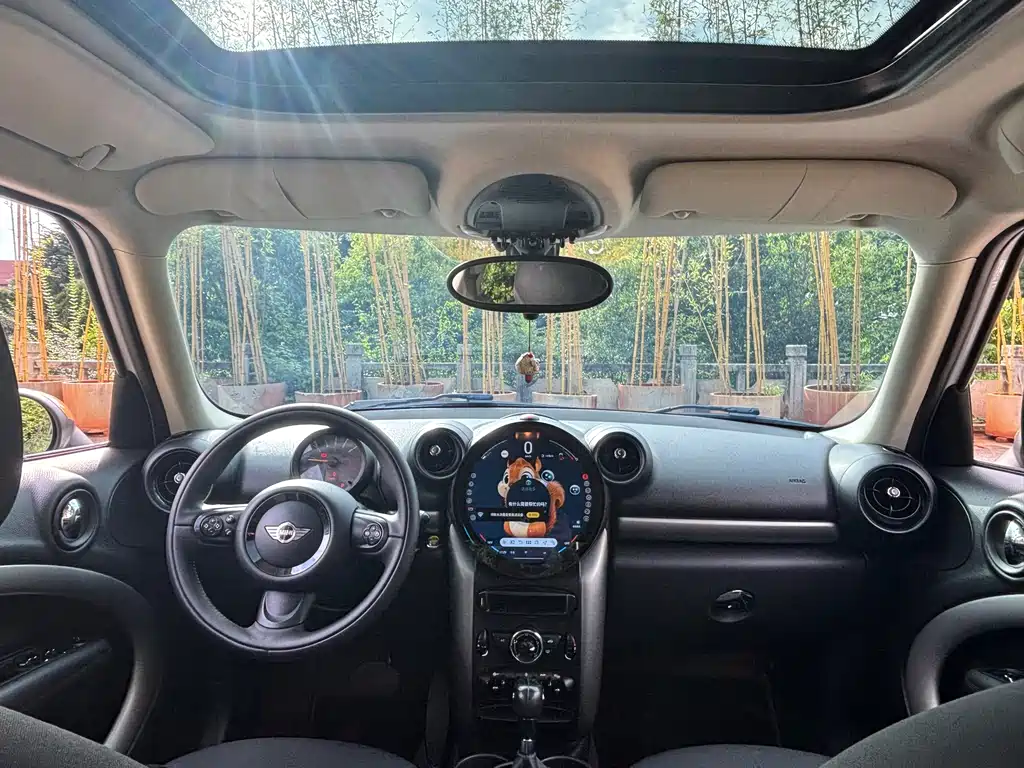 MINI Countryman 2016 — фото 12