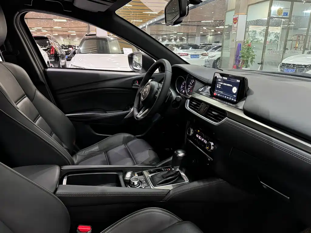 Mazda Atenza 2018 — фото 10