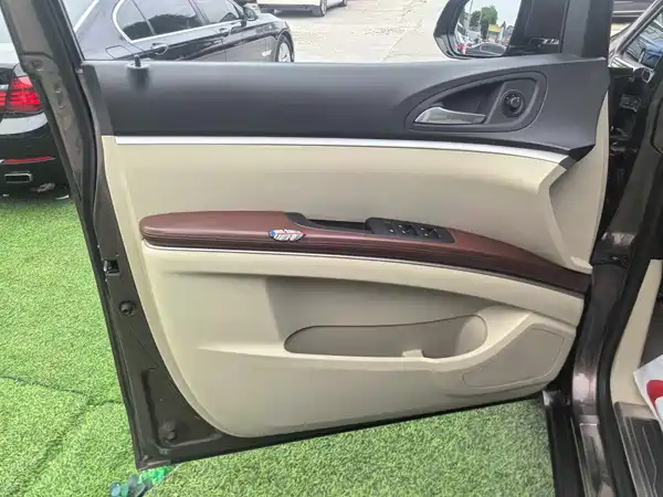 Buick GL8 2014