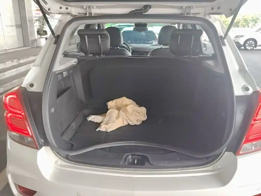 Chevrolet Trax 2017 — фото 19