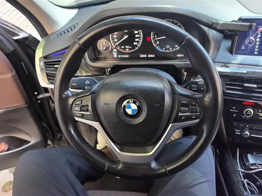 BMW X5 2015 — фото 15