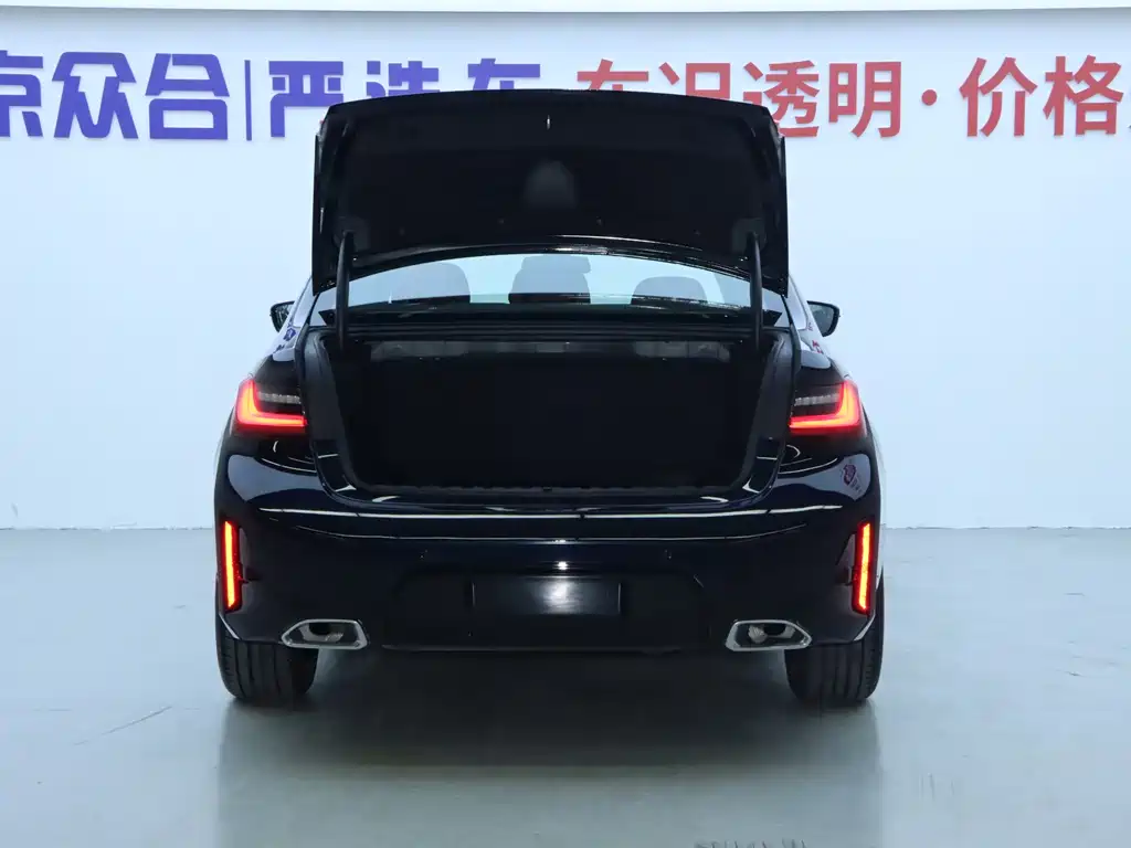 BMW 3 Series 2026 — фото 23