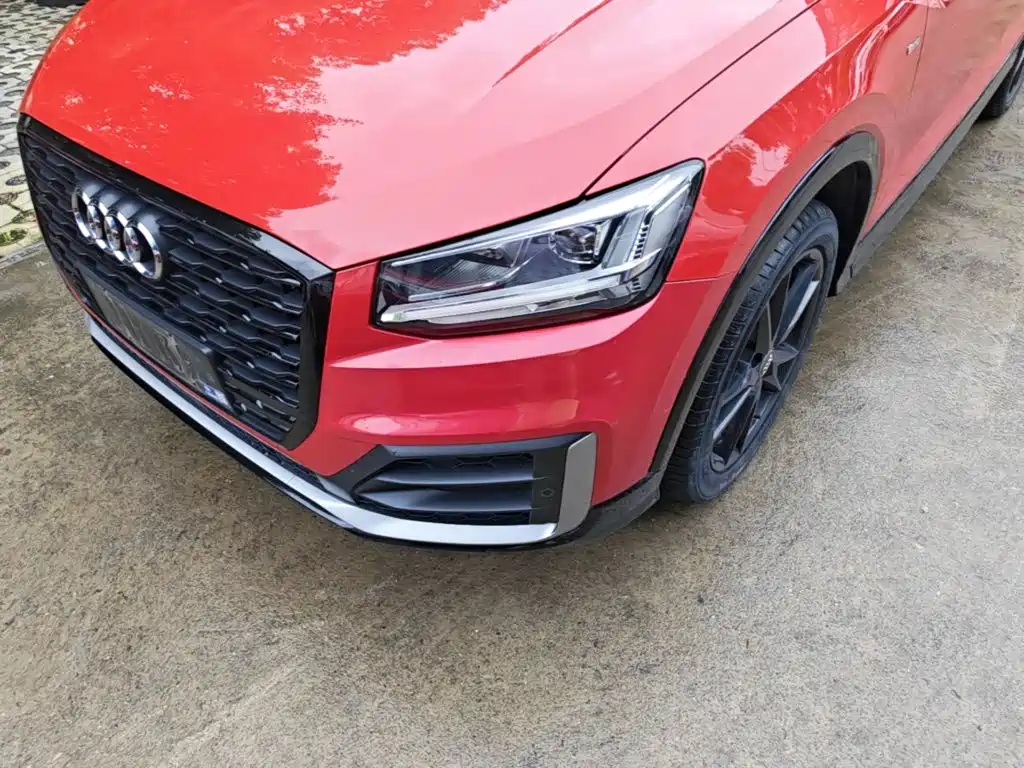 Audi Q2L 2020 — фото 24