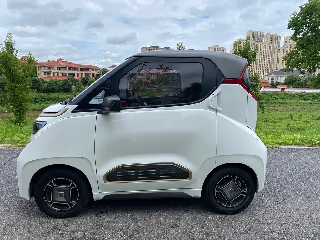 Baojun E200 2020